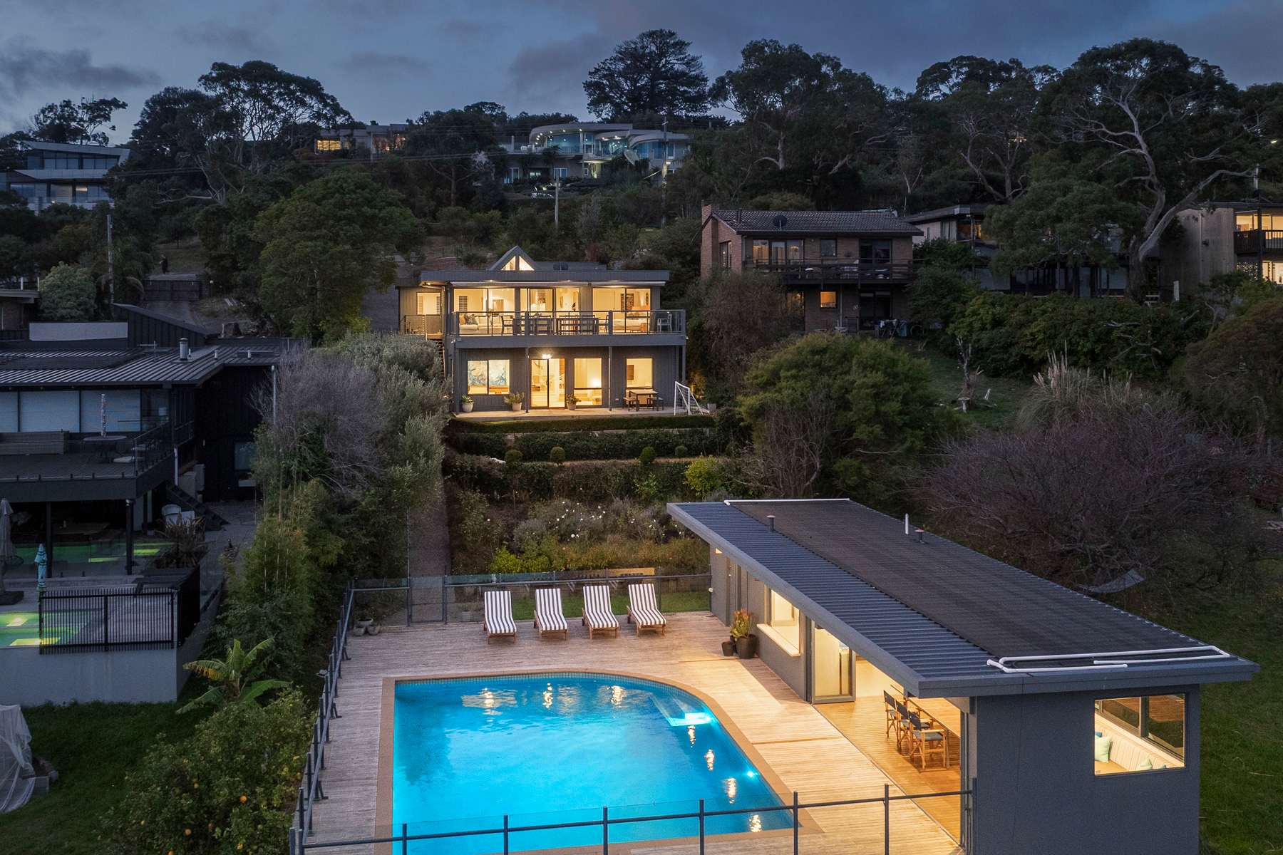 Martha's Peak Solar Heated Pool & Views