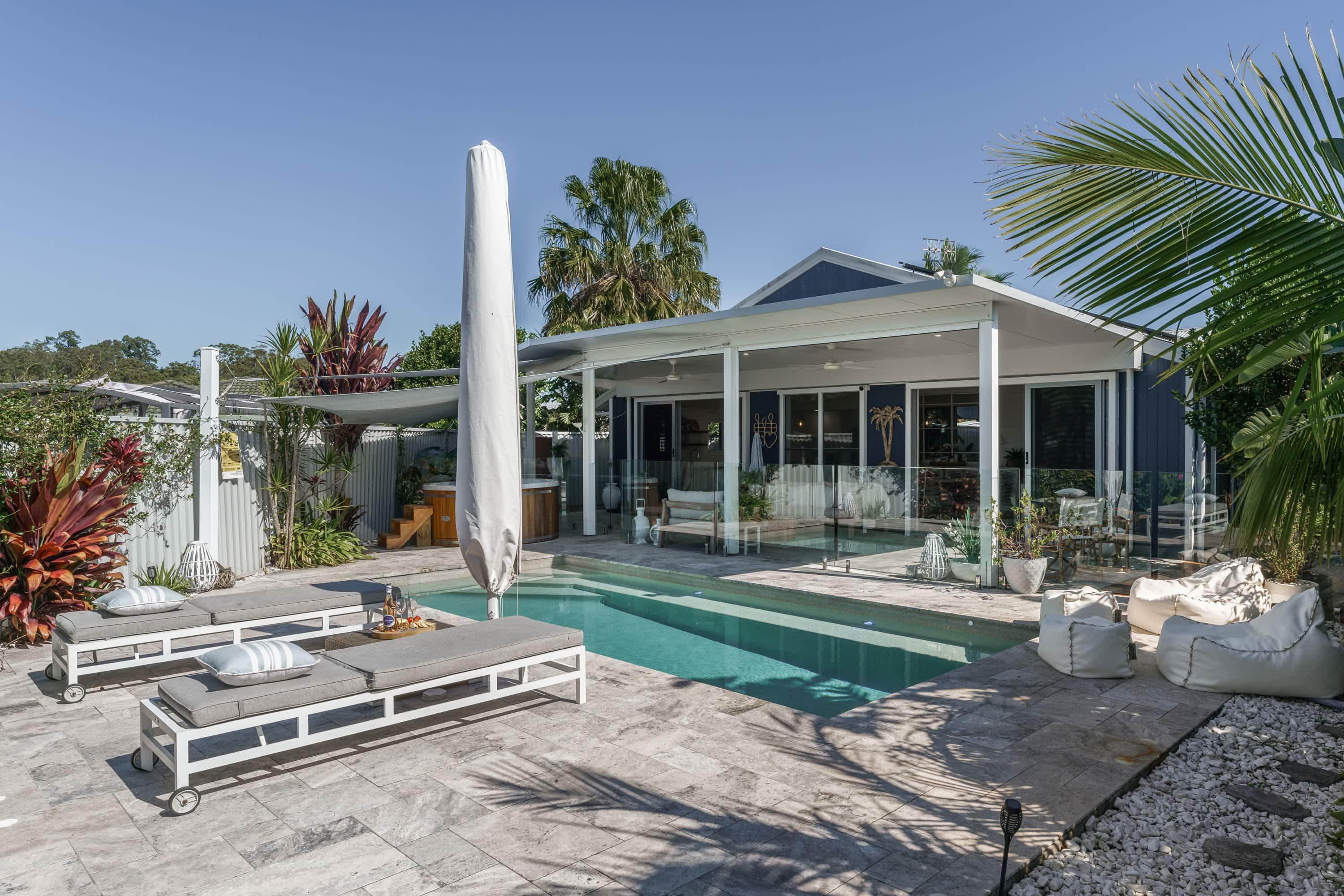 Coastal Currumbin Getaway