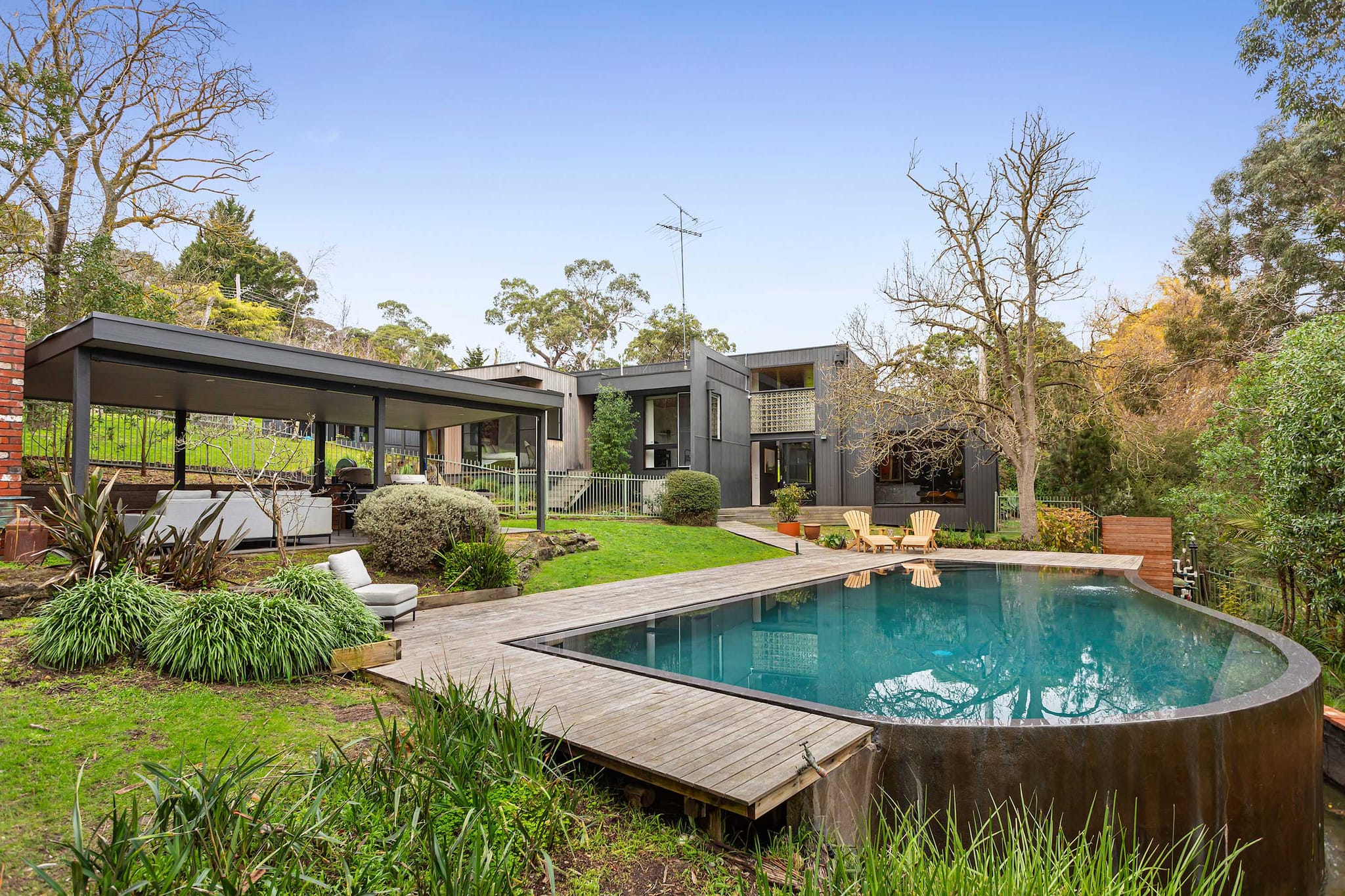 Cedar, Mount Eliza