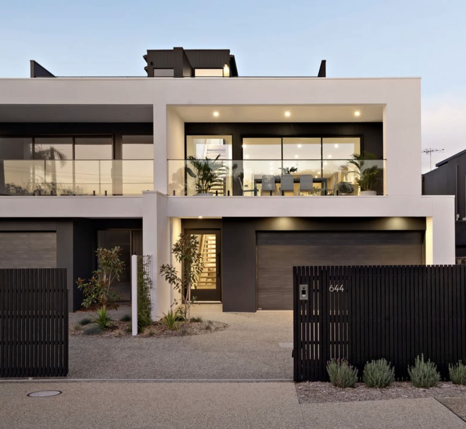 Solara, Mornington